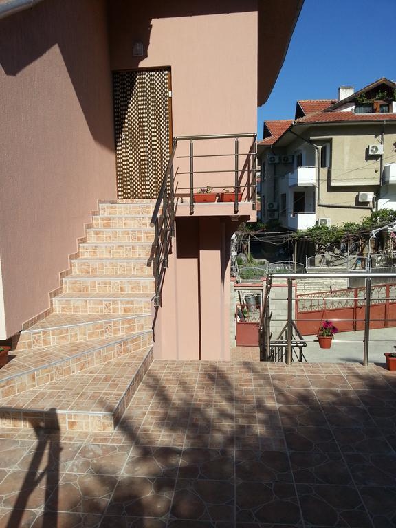 Guest House Emi Balcic Exterior foto