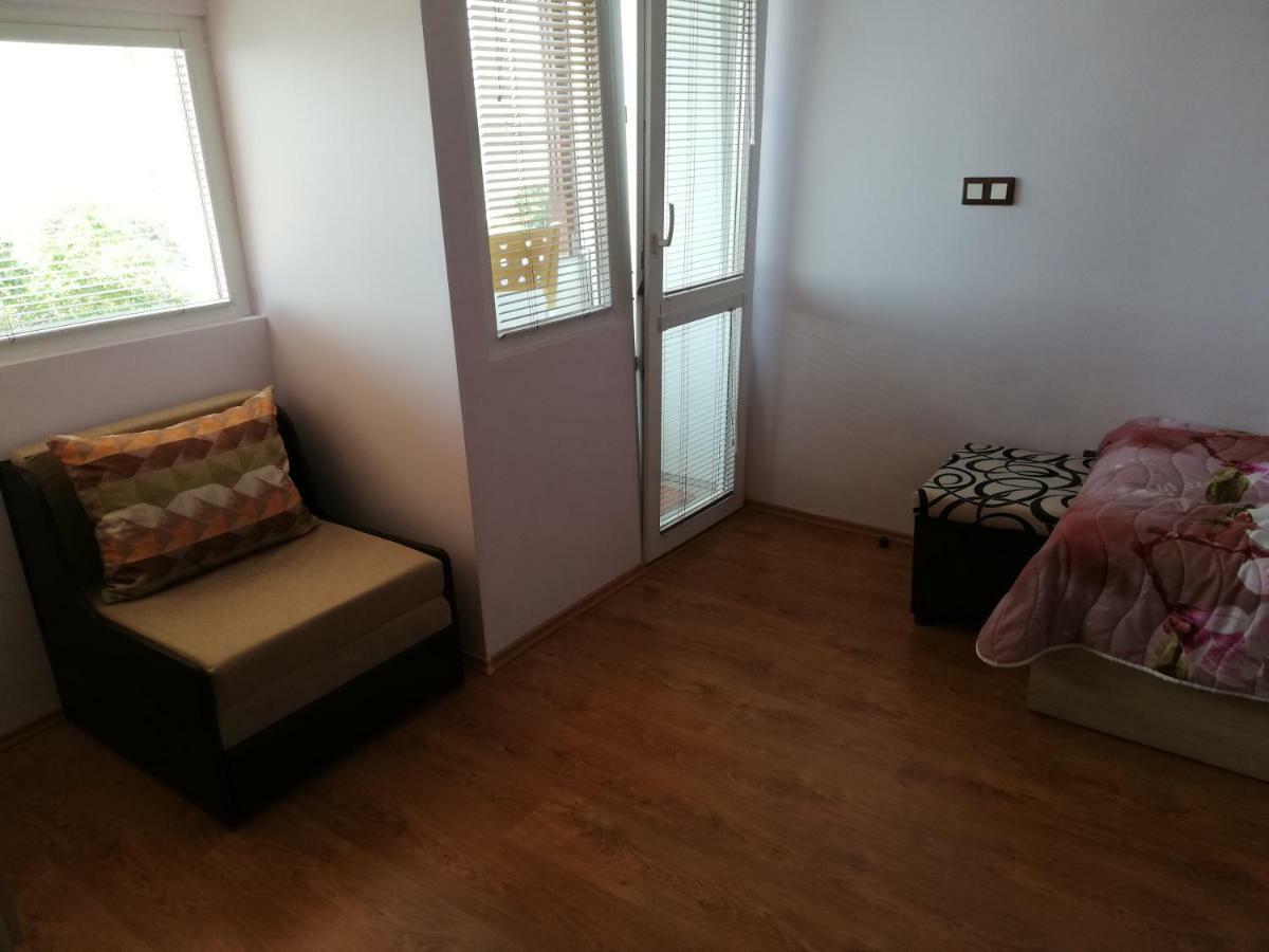 Guest House Emi Balcic Exterior foto